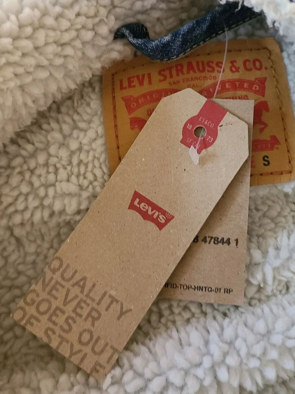 Levis new tags
